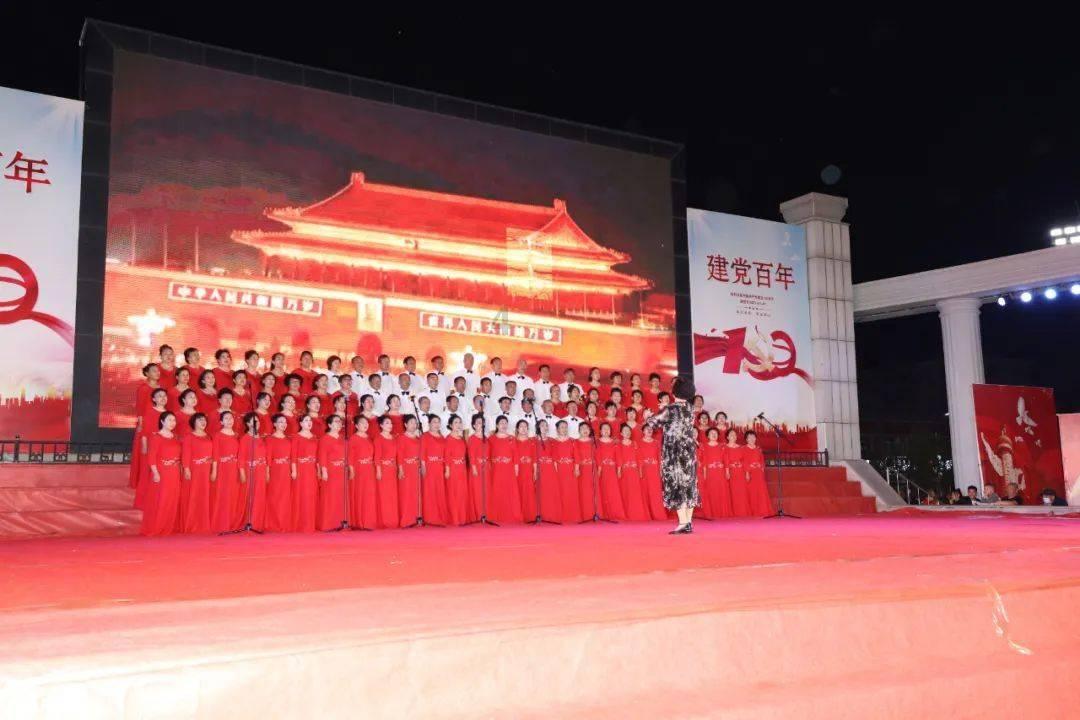 沈腾携《飞驰人生2》爆笑来袭，韩寒又要赢麻了